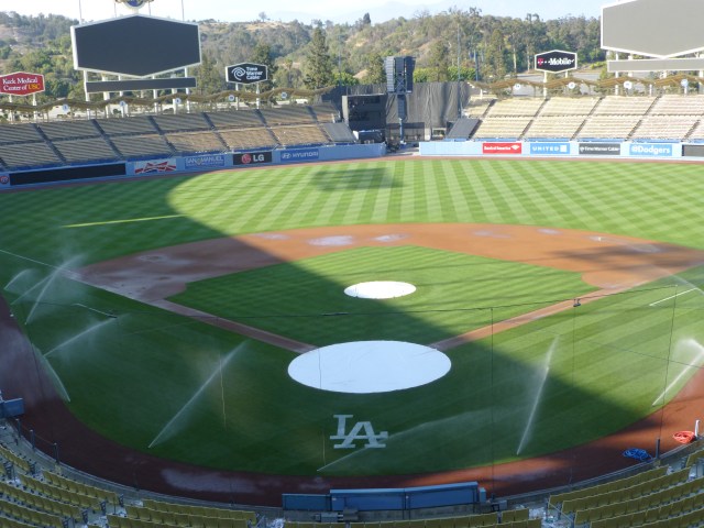 Dodger Stadium washes away a bad taste before the snakes show up