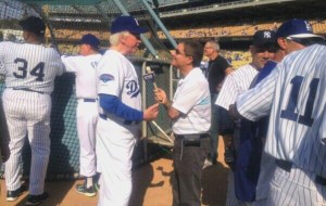  Chatting it up with HOF'er Sutton 